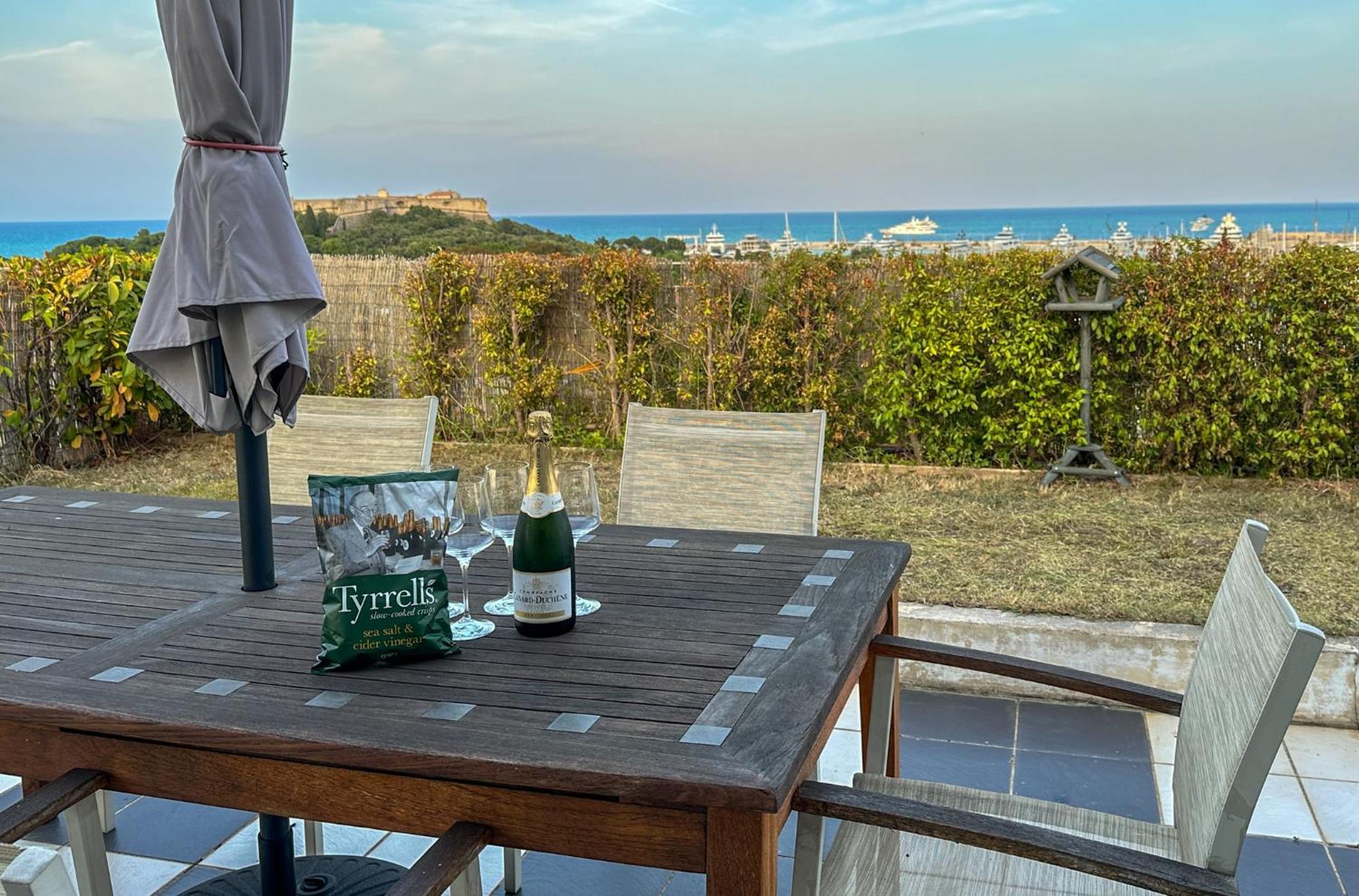 Rooftop, Sea View, Facing The Harbor, Near Center And Apartment *
