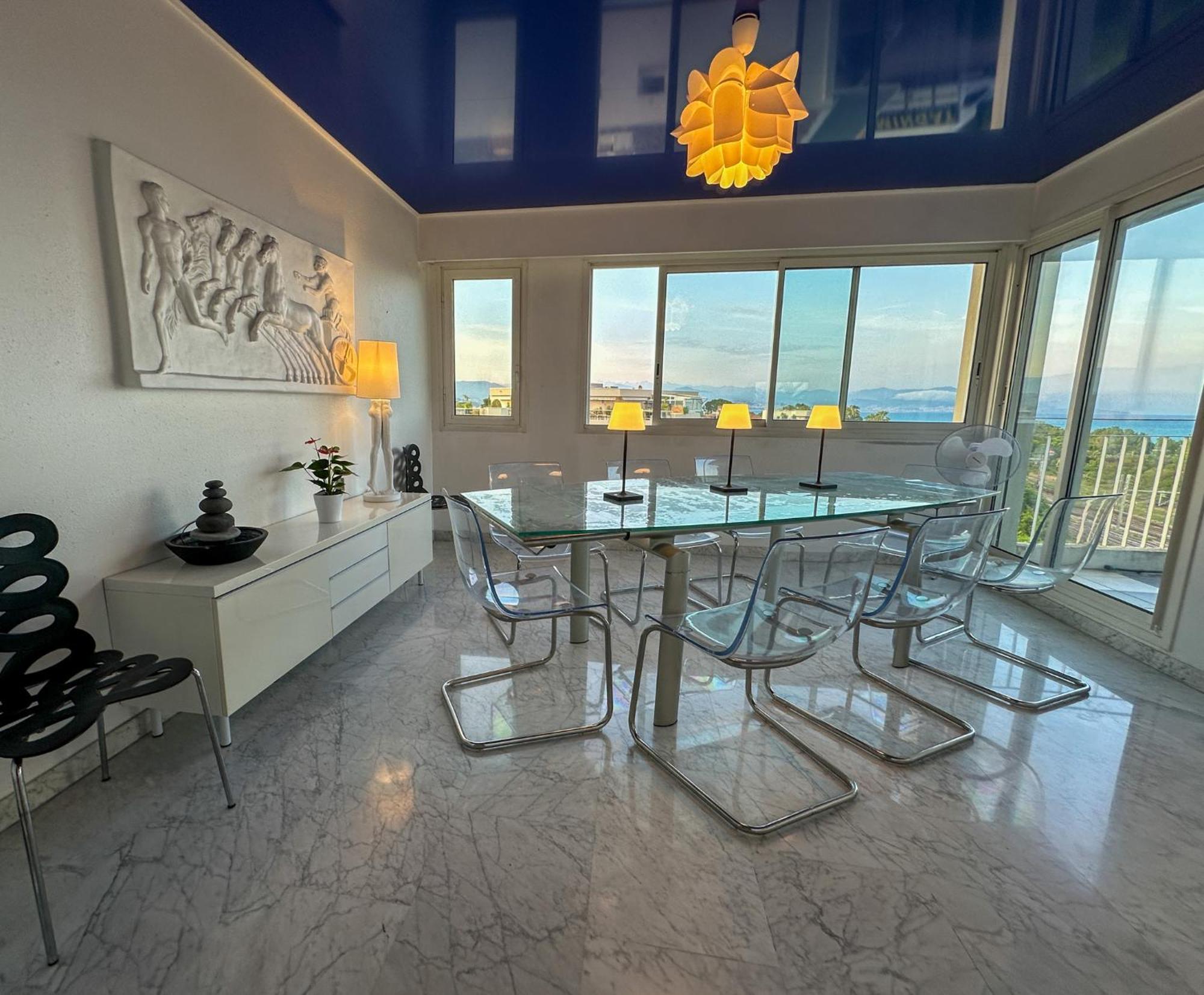 Rooftop, Sea View, Facing The Harbor, Near Center And Apartment *