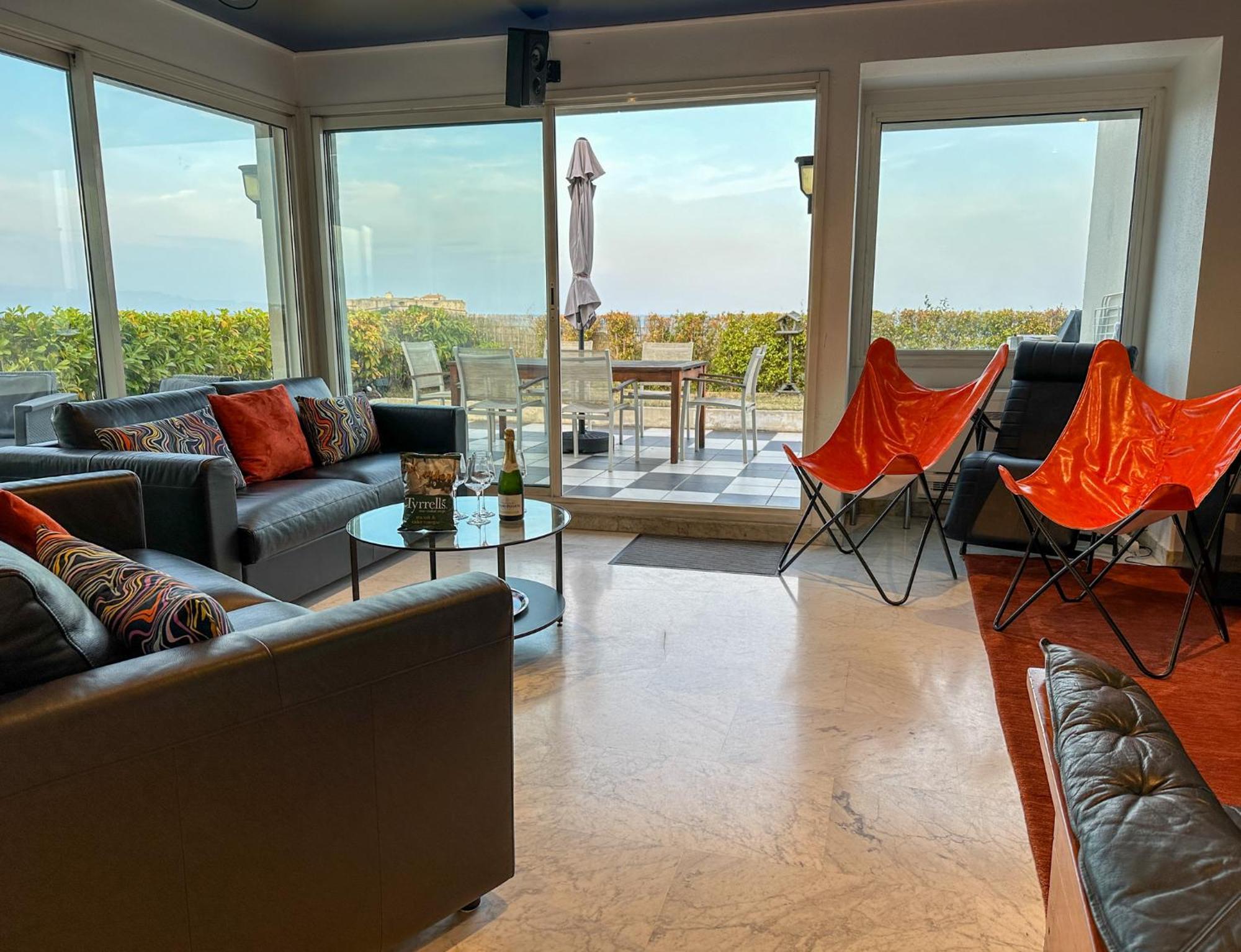 Rooftop, Sea View, Facing The Harbor, Near Center And Apartment Antibes